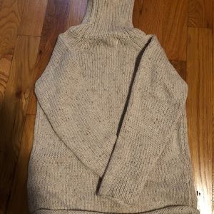 Zara 3-4t kids turtle neck. Brand new.